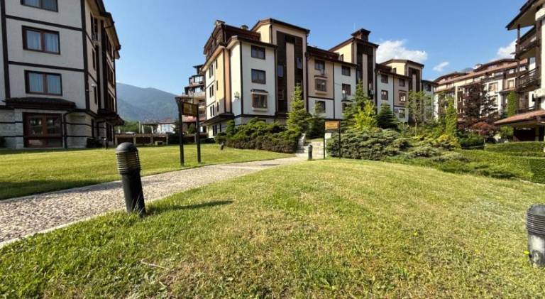 Apartment with garden in Bansko