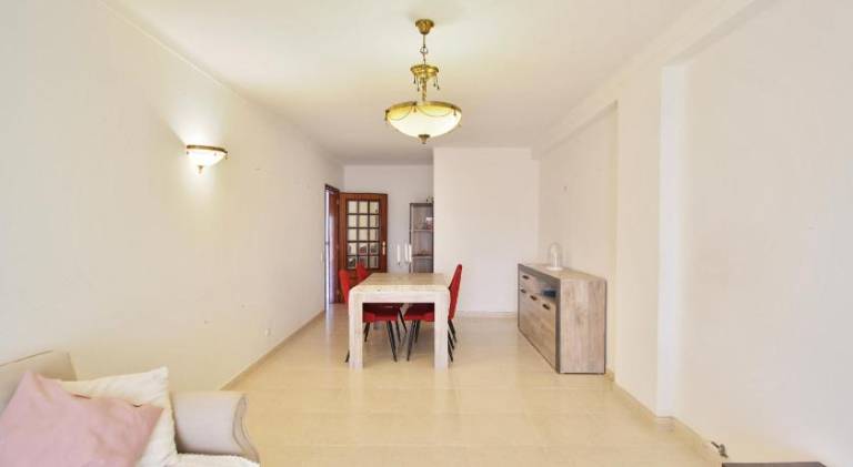 Rental apartment with patio — photo 5