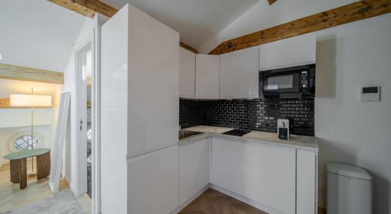 Holiday apartment | Next to Russian Orthodox Cathedral — photo 3