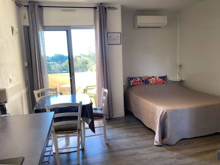 Studio with 1 room for 2 persons in Balaruc-les-Bains