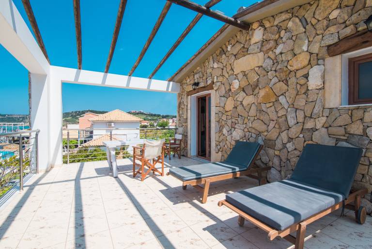 'Mirage Arillas Honeymoon Studio' with Sea View, Shared Pool & Wi-Fi — photo 5