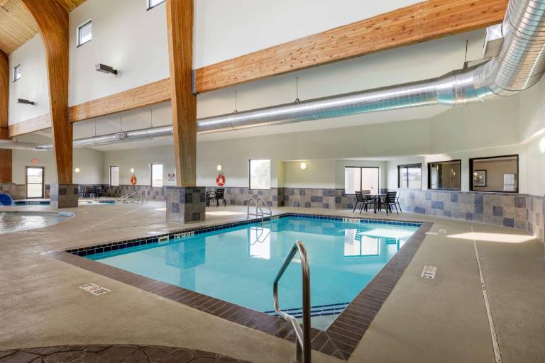 Best Western Watertown Inn and Suites — photo 2