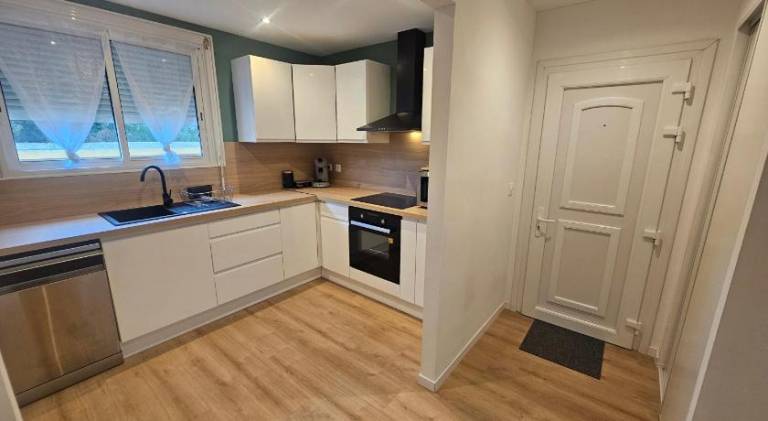 Apartment with 2 rooms for 6 persons — photo 3