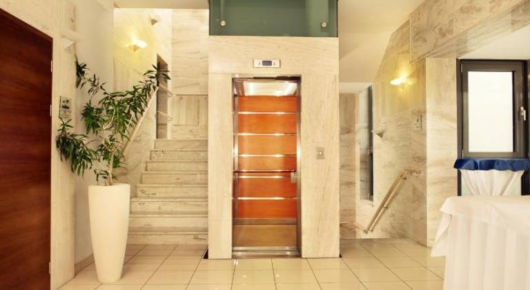 Hotel Ambassador — photo 4
