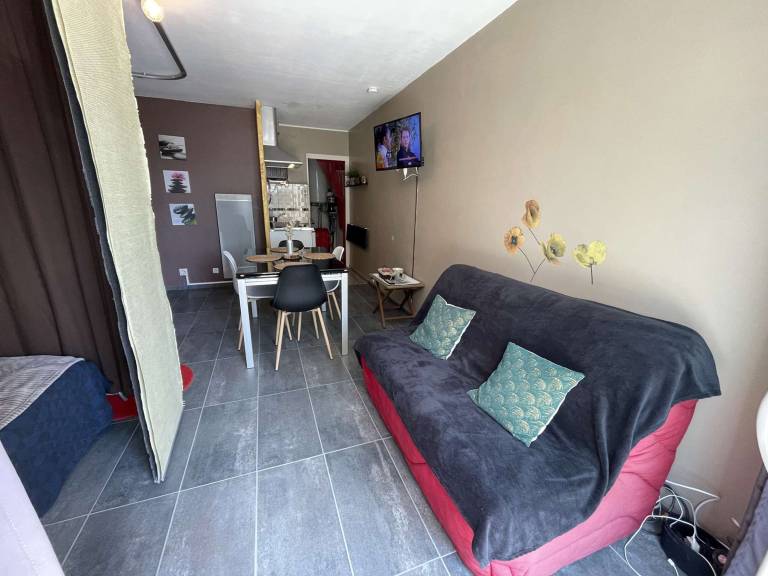 Cozy studio with terrace and parking 300m from the beach — photo 4