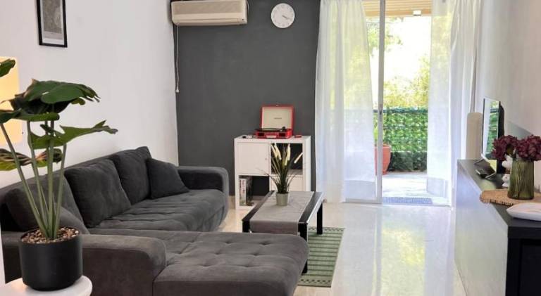 Apartment with terrace | Good for workation in Vari-Voula-Vouliagmeni