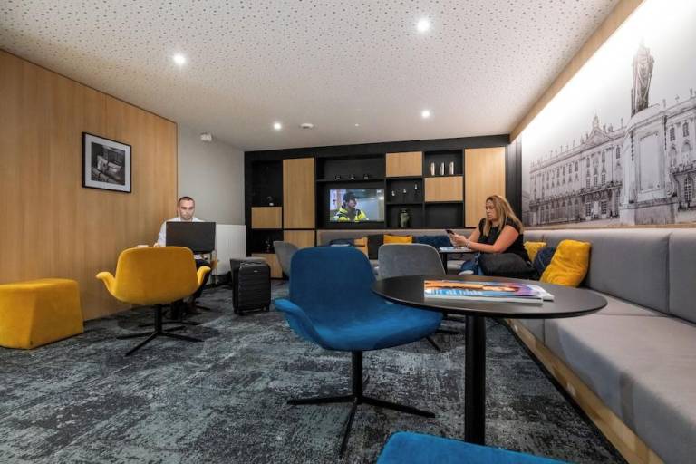Nice serviced apartment with pool | Pet-friendly — photo 2