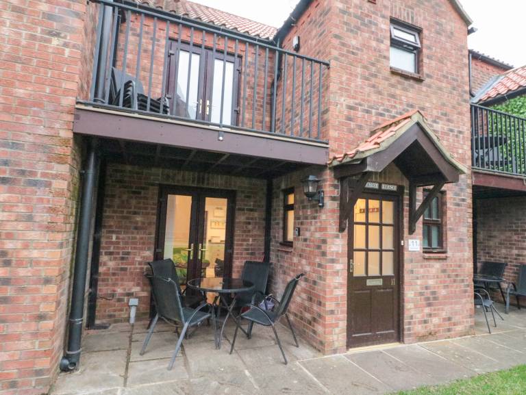 Family-friendly nice cottage with yard | Dogs allowed — photo 2