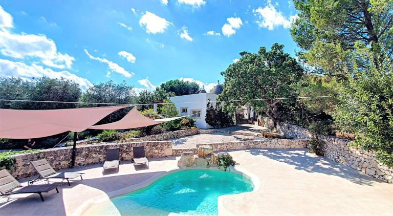 Charming countryside trulli villa with pool — photo 2
