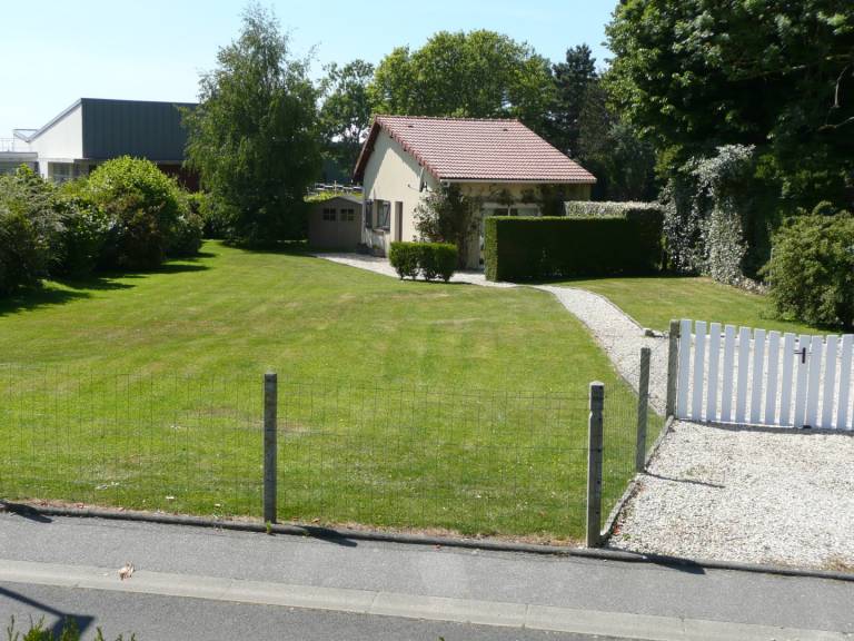 Vacation home with barbeque, garden & patio — photo 4