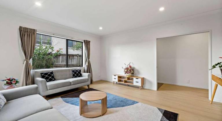 Big 5 bedrooms house with Prime location — photo 2