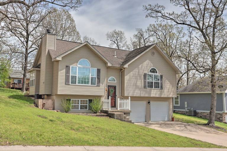 < 1 Mi to Marina: Family-Friendly Osage Beach Home — photo 2