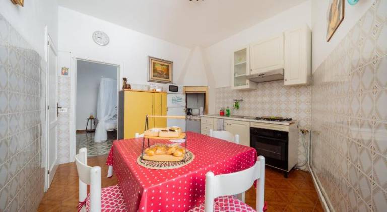 Holiday apartment with patio — photo 2