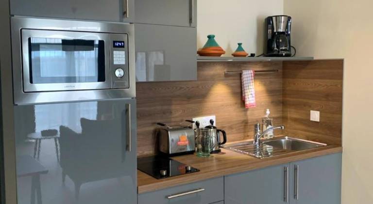 Serviced apartment with sauna & private pool — photo 4