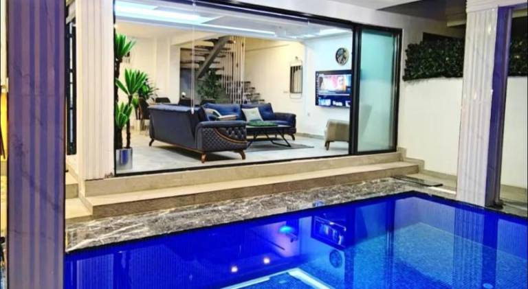 Beautiful villa with private pool, hot tub & terrace | Pets allowed — photo 4