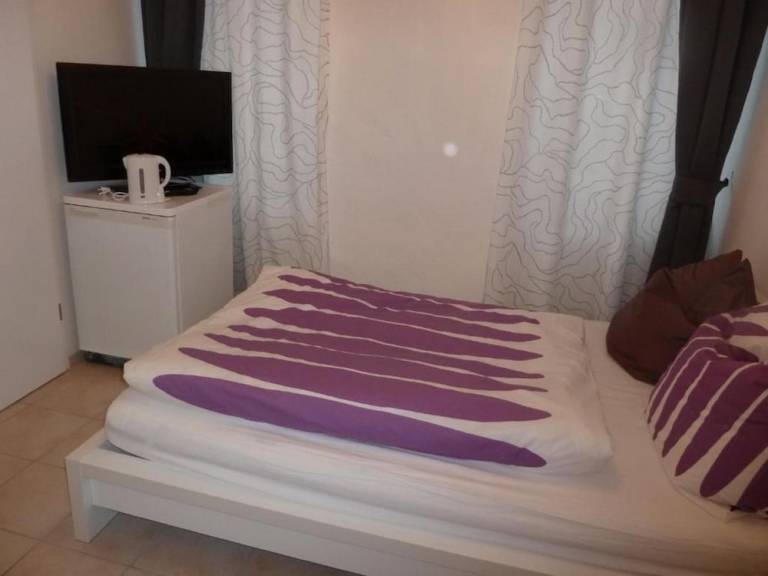 Pension  Frankfurt am Main Ost