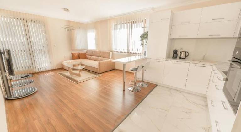 Apartment g.k. Mladezhki halm