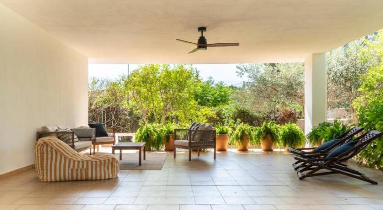 Villa with grill, garden & patio — photo 5