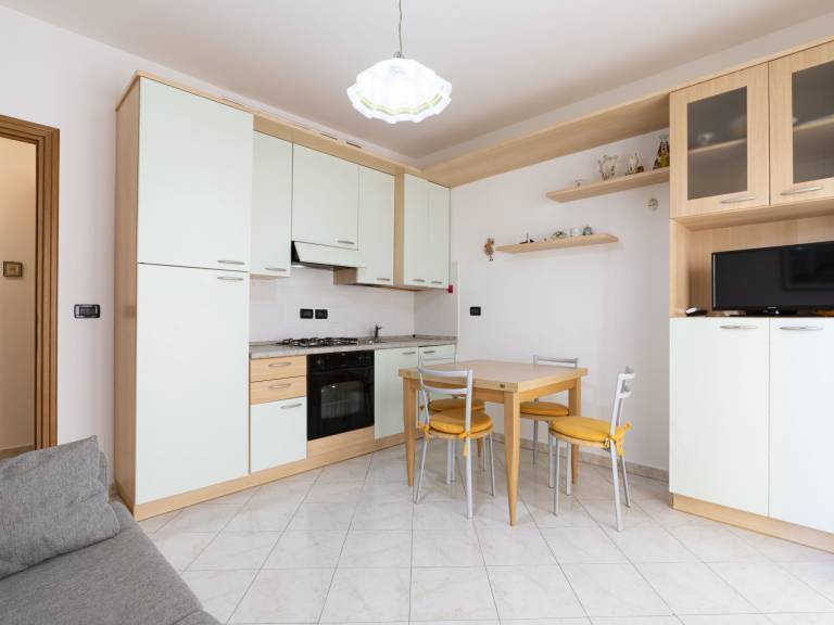Holiday apartment with 1 room for 4 persons — photo 2