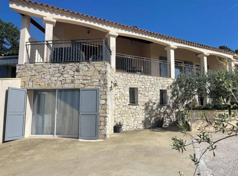 Appartement Tourrettes