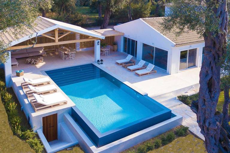 Villa Kavos
