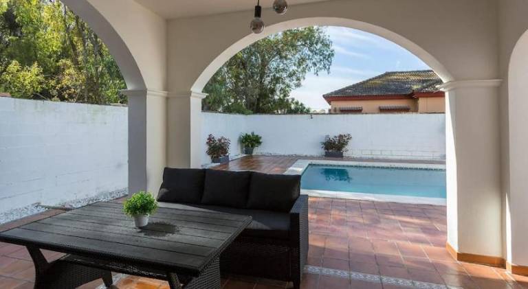 Nice house with pool | Pets are welcome in El Puerto de Santa María