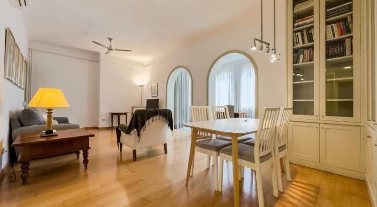Apartment | Next to Casa Milà | Good for workation | Pets allowed — photo 2