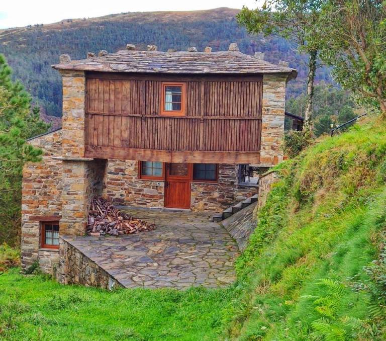 Casa Santa Eulalia de Oscos