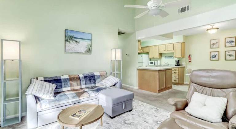 Vacation home with pool | Pet-friendly in Fernandina Beach, FL