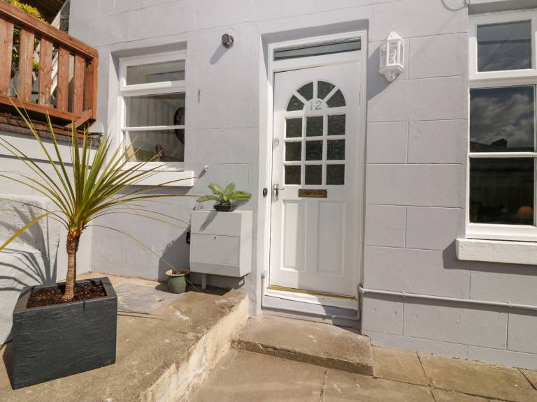 Cottage with garden | Beach view — photo 5