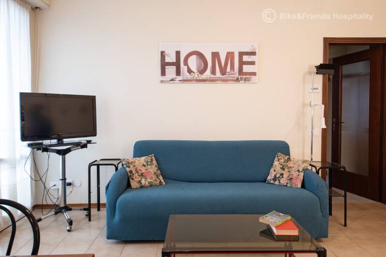 Rental apartment with patio | City view — photo 5