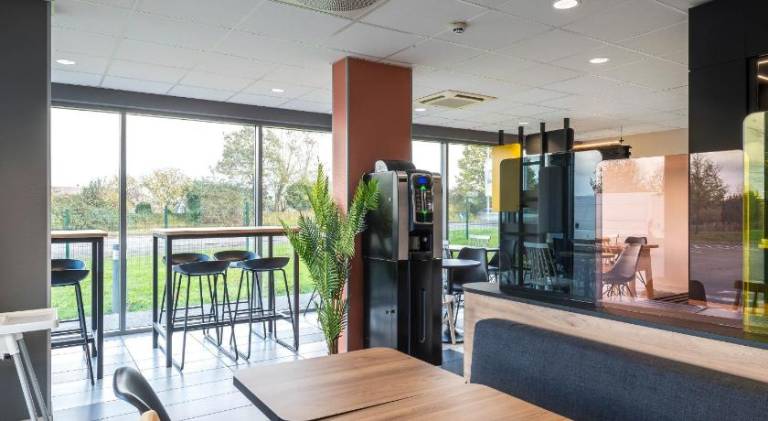 B&B HOTEL Laval Ouest — photo 5