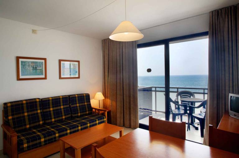 Holiday apartment with outdoor swimming pool — photo 2