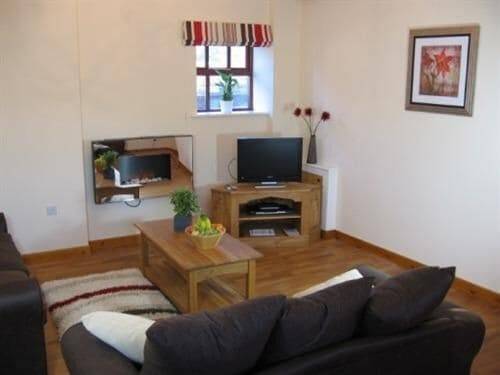 Cottage Trafford