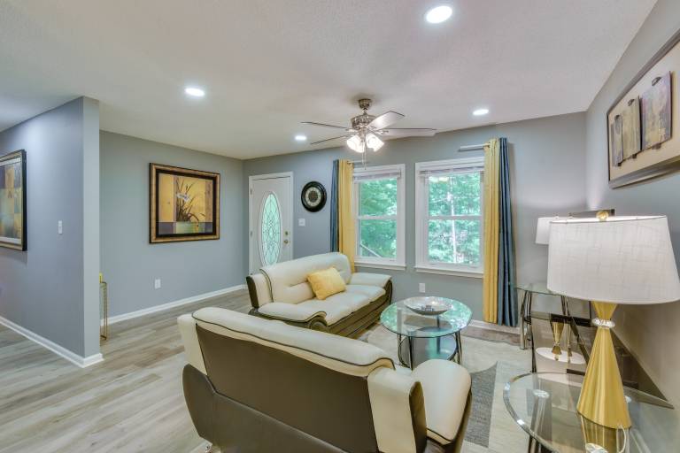 Athens Home w/ Deck - Near Sanford Stadium! — photo 5