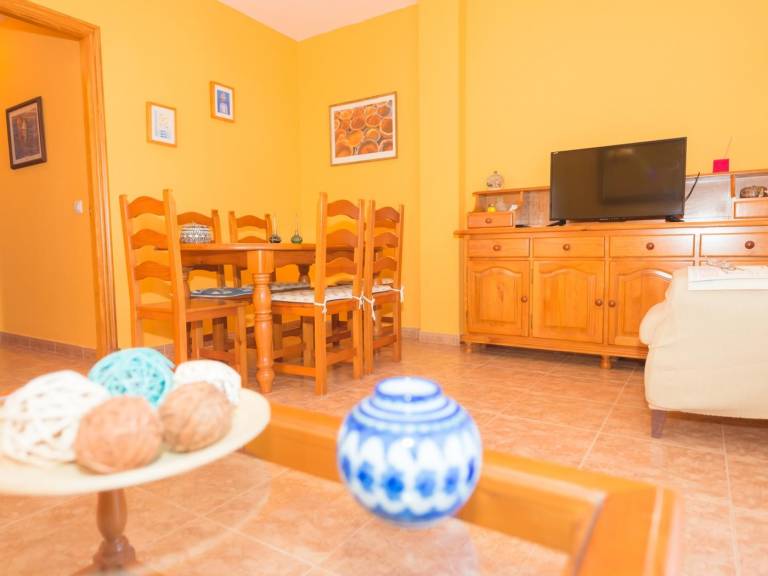 Apartment with pool, patio & garden | Pets are welcome — photo 4