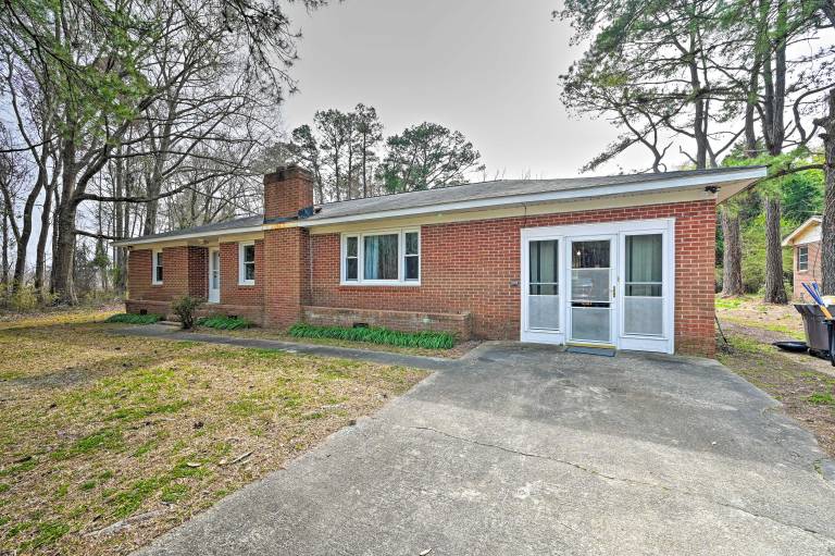 Blounts Creek House w/ Yard - Pets Welcome! — photo 2