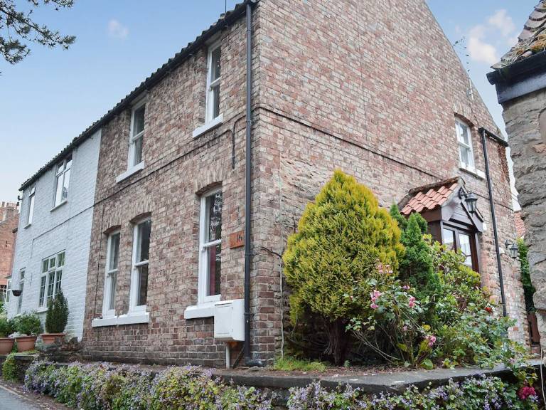 House  Thornton-le-Dale