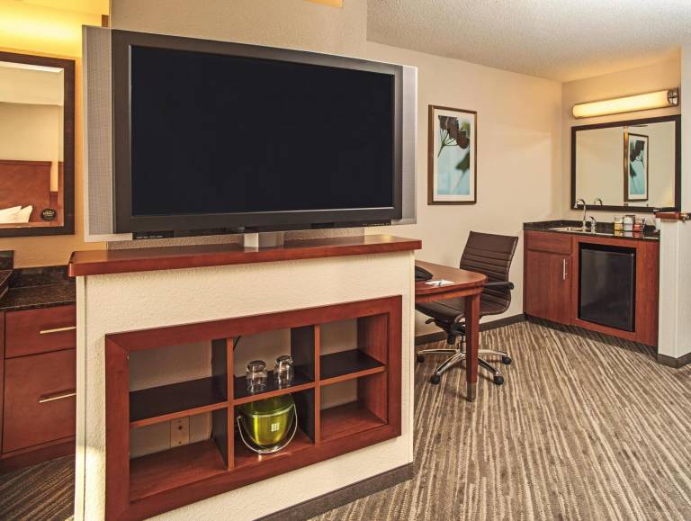 Hyatt Place Cincinnati Blue Ash in Sharonville, OH