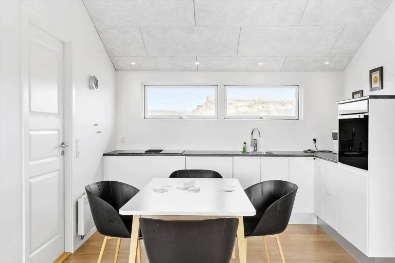 Fully equipped lovely vacation home with patio & barbecue | Sea view | Beach nearby | Pets allowed — photo 3