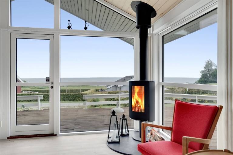Fully equipped beautiful vacation home with jacuzzi, barbecue & yard | Sea view | Pets are welcome — photo 4