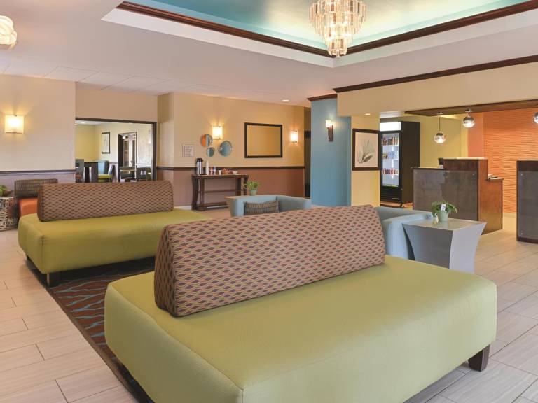 La Quinta Inn & Suites by Wyndham Woodward — photo 5