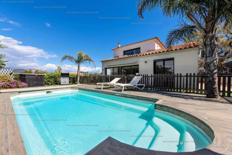 Fully equipped pleasant vacation home with garden, pool & terrace | Pets are welcome — photo 4