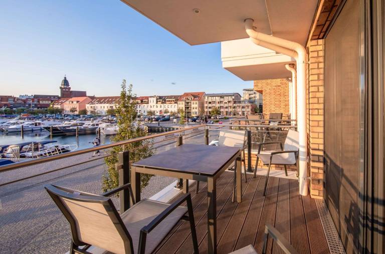 5-Sterne Ferienwohnung Hafenidylle mit Balkon und Hafenblick — photo 2