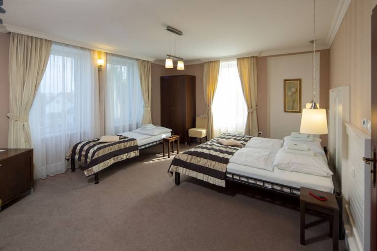 Pension  Želiezovce