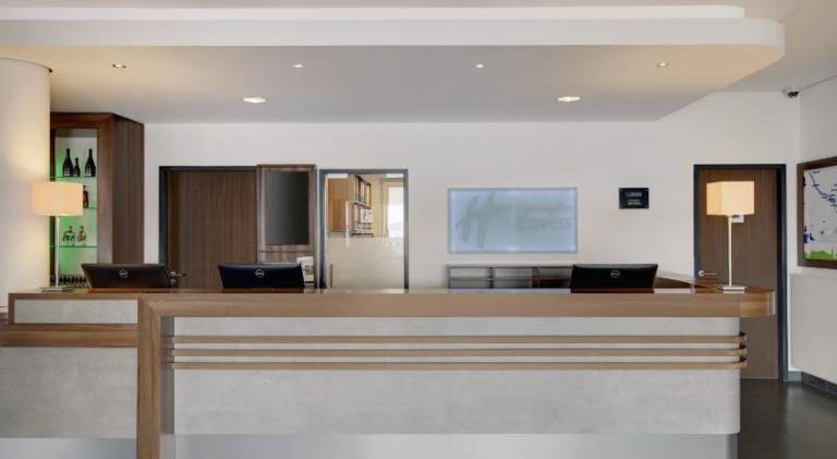 Holiday Inn Express Bremen Airport By IHG — photo 3