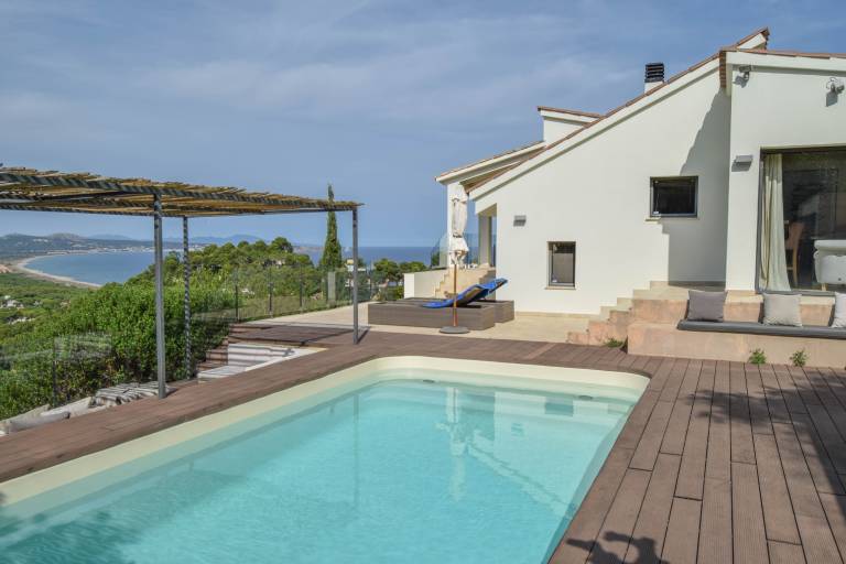 Villa with Pool and Spectacular Sea Views in Begur