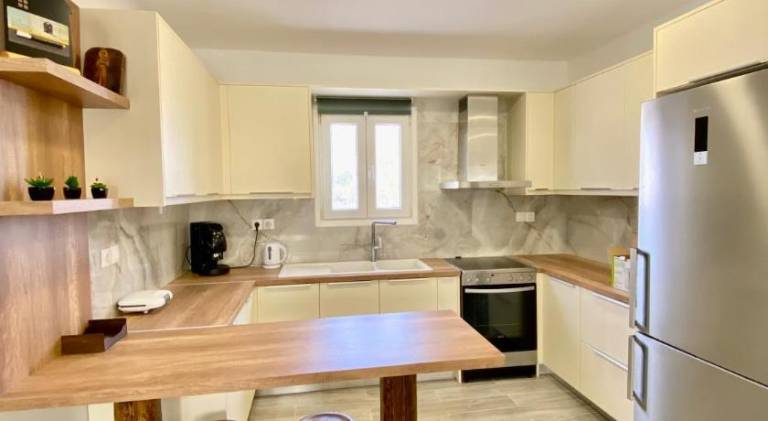 House with 2 rooms for 5 persons — photo 3