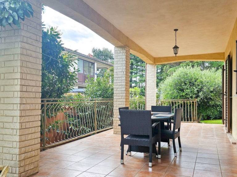 Rental apartment with terrace | Next to the beach | Pets are welcome — photo 2