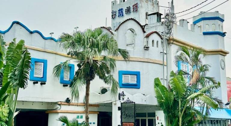 荷蘭洋行-寵物友善塩水燈會井仔腳塩田 in Tainan